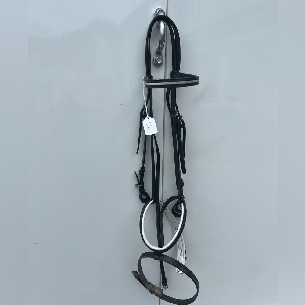 Black leather bridle